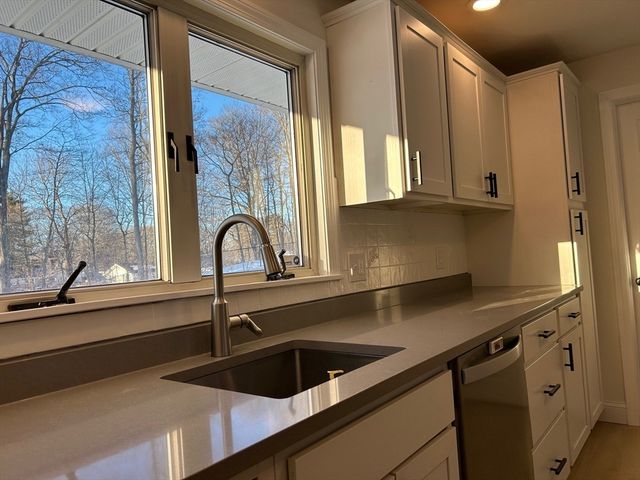 244 Hovenden Ave, Brockton, MA 02302