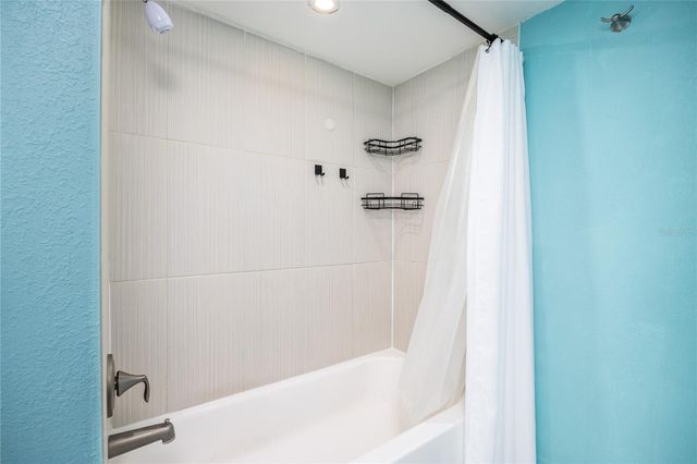 4978 71ST STREET N, St Petersburg, FL 33709