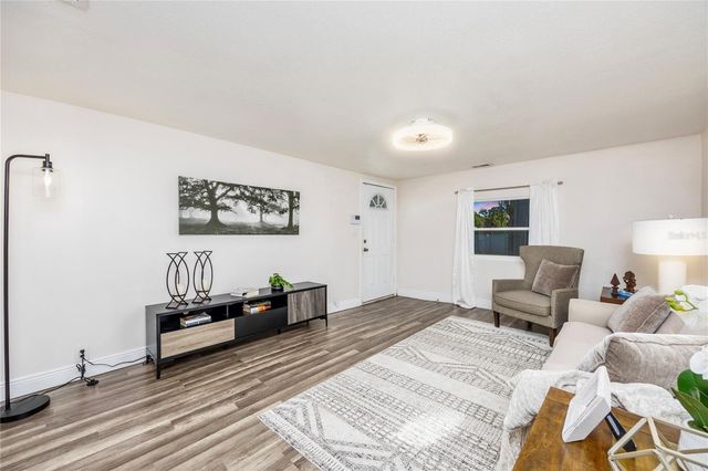 4978 71ST STREET N, St Petersburg, FL 33709