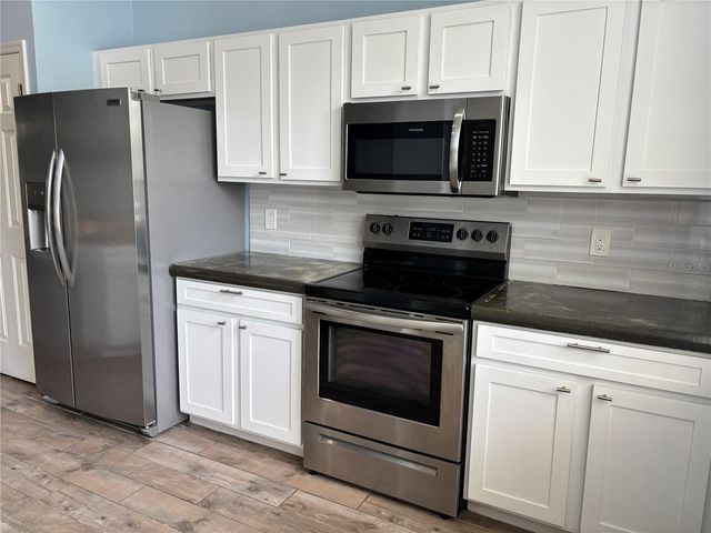 624 BLACK LION DRIVE NE, St Petersburg, FL 33716
