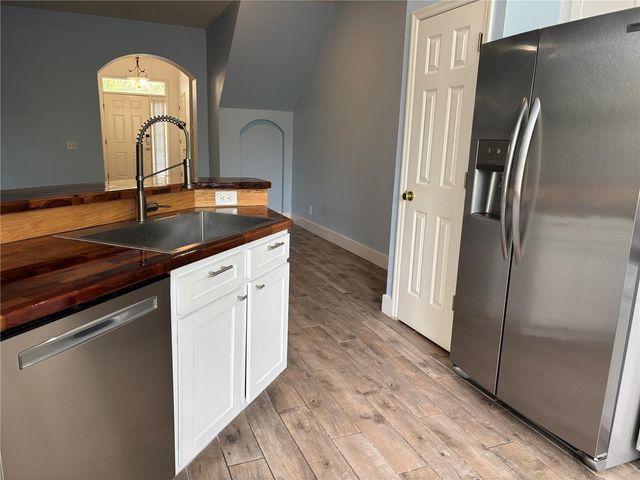 624 BLACK LION DRIVE NE, St Petersburg, FL 33716
