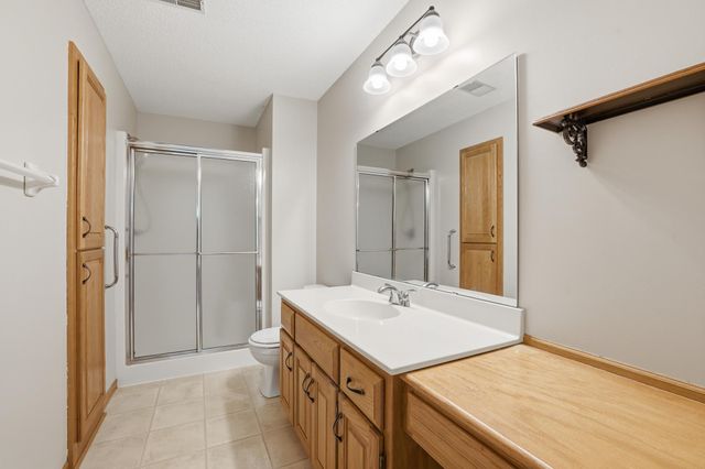 1761 Ojibway Drive, Centerville, MN 55038