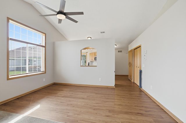 1761 Ojibway Drive, Centerville, MN 55038