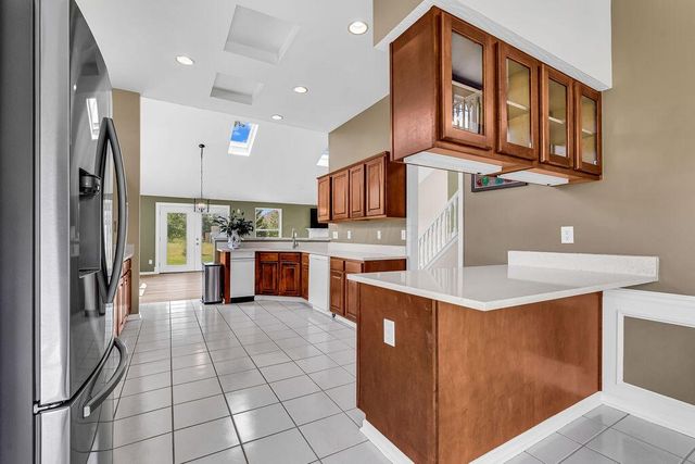 5693 Harlem Road, New Albany, OH 43054
