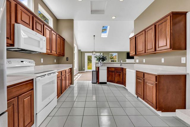 5693 Harlem Road, New Albany, OH 43054