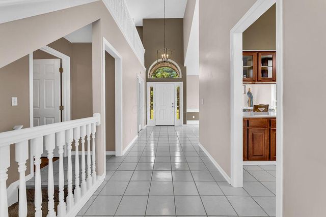 5693 Harlem Road, New Albany, OH 43054