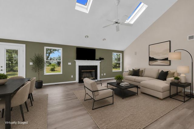 5693 Harlem Road, New Albany, OH 43054