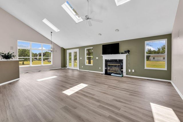 5693 Harlem Road, New Albany, OH 43054