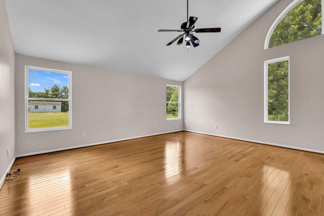 5693 Harlem Road, New Albany, OH 43054