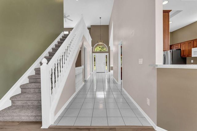 5693 Harlem Road, New Albany, OH 43054