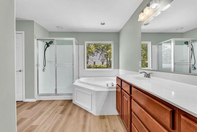 5693 Harlem Road, New Albany, OH 43054