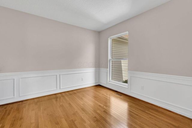 5693 Harlem Road, New Albany, OH 43054