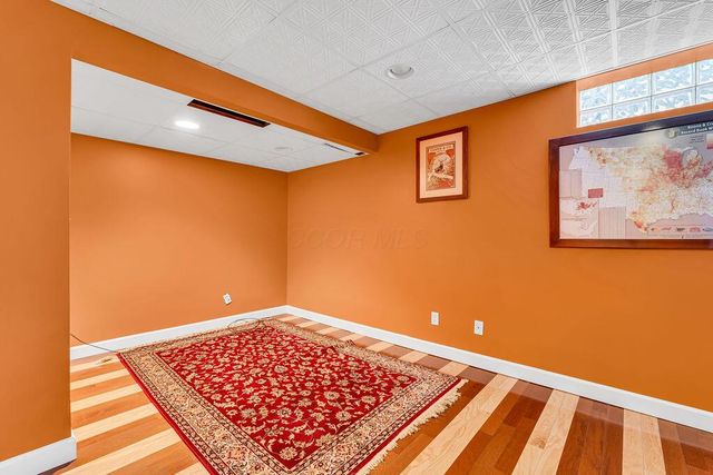 5693 Harlem Road, New Albany, OH 43054