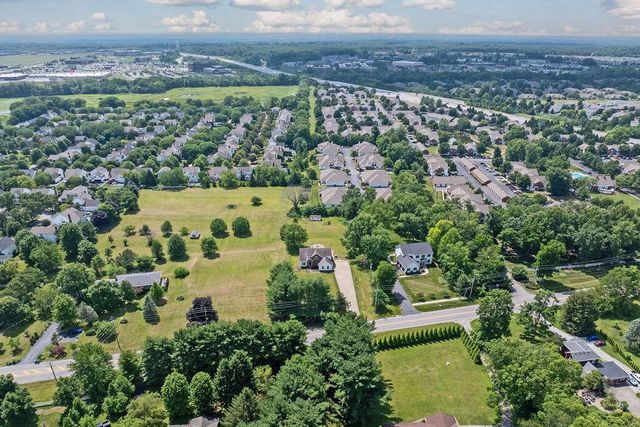 5693 Harlem Road, New Albany, OH 43054