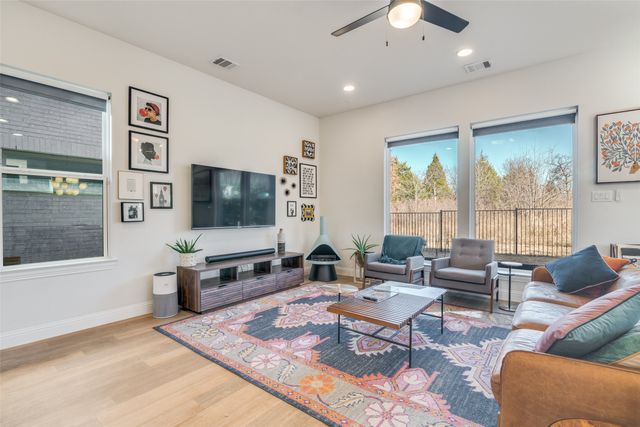 400 Shoreline Street, Plano, TX 75075