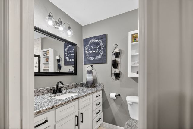 617 N Jordan Street, Whitesboro, TX 76273