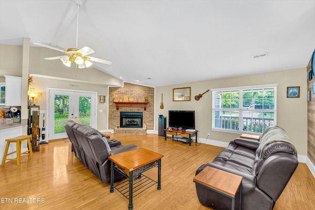 541 Sandy Springs Rd, Maryville, TN 37803