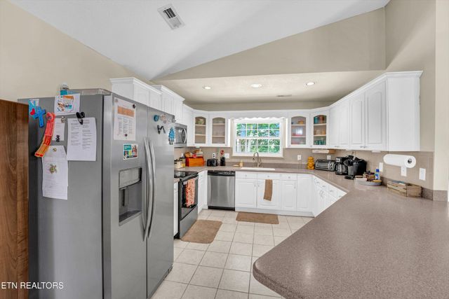 541 Sandy Springs Rd, Maryville, TN 37803