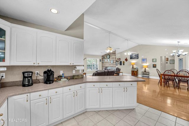 541 Sandy Springs Rd, Maryville, TN 37803