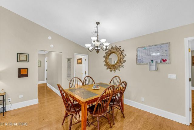 541 Sandy Springs Rd, Maryville, TN 37803