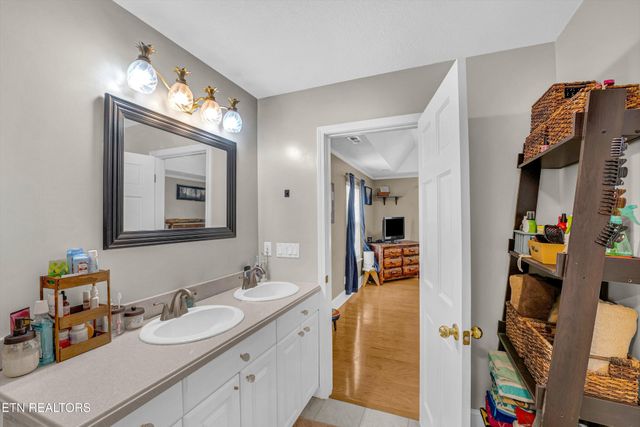 541 Sandy Springs Rd, Maryville, TN 37803