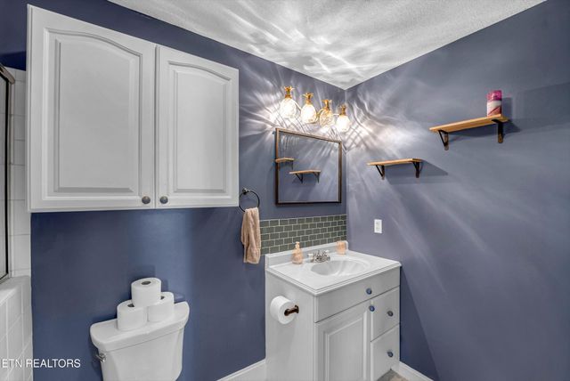 541 Sandy Springs Rd, Maryville, TN 37803