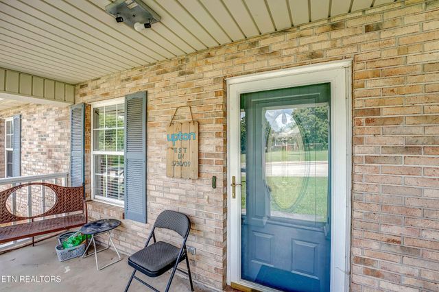 541 Sandy Springs Rd, Maryville, TN 37803
