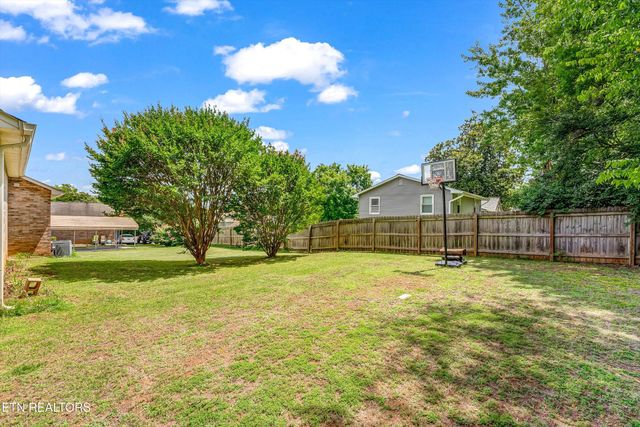 541 Sandy Springs Rd, Maryville, TN 37803