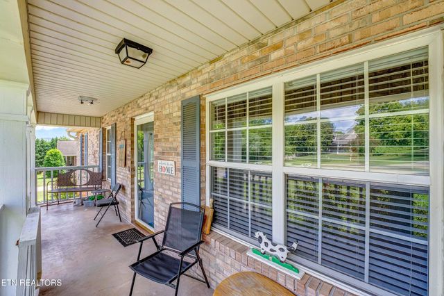 541 Sandy Springs Rd, Maryville, TN 37803