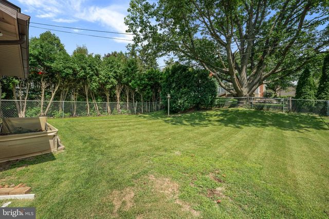 517 WELLINGTON AVE, Reading, PA 19609