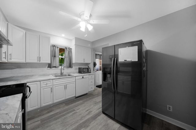 517 WELLINGTON AVE, Reading, PA 19609
