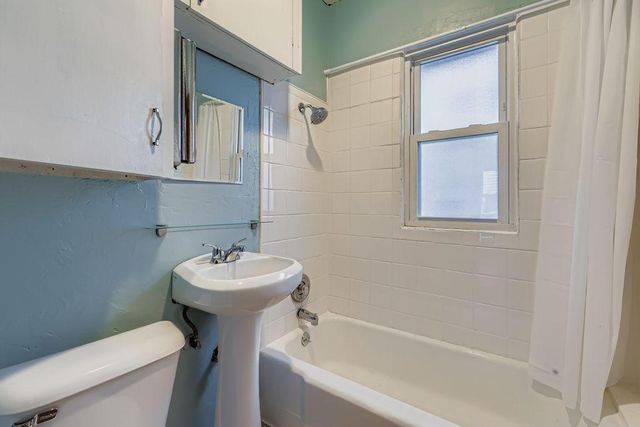 5324 48th Avenue S, Minneapolis, MN 55417