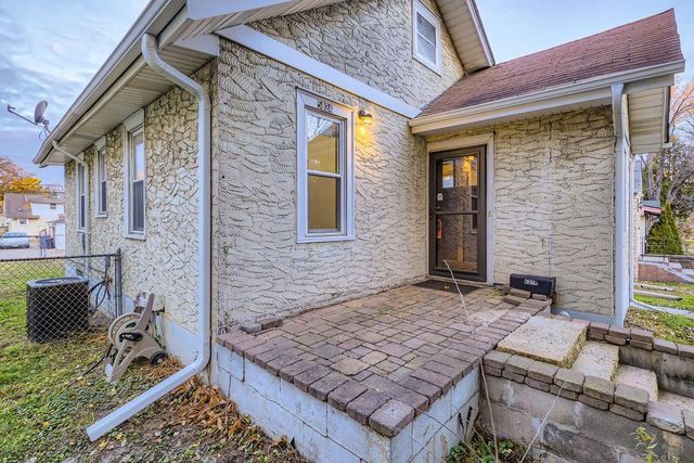 5324 48th Avenue S, Minneapolis, MN 55417