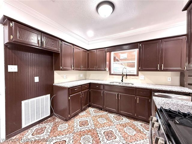 4211 Teakwood Drive, Fort Smith, AR 72904