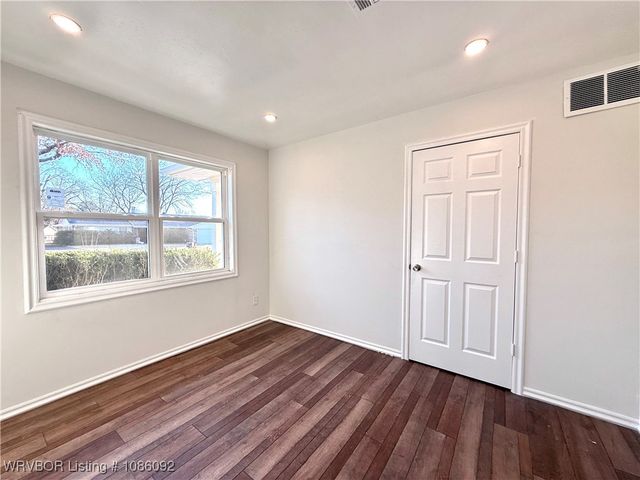 4211 Teakwood Drive, Fort Smith, AR 72904