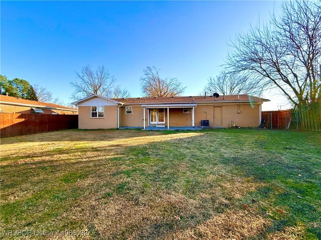 4211 Teakwood Drive, Fort Smith, AR 72904