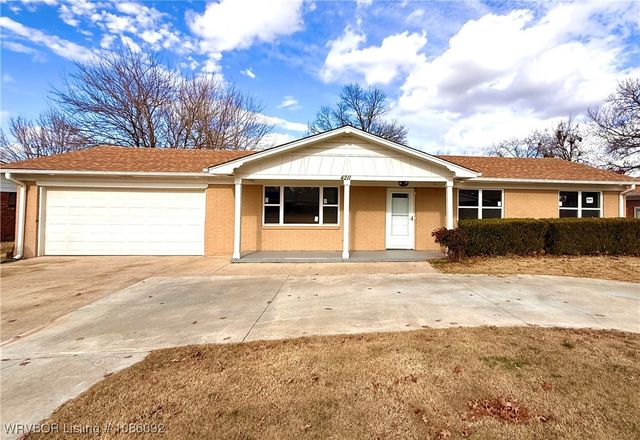 4211 Teakwood Drive, Fort Smith, AR 72904