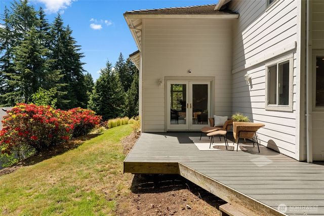 6105 75th Avenue Ct W, University Place, WA 98467