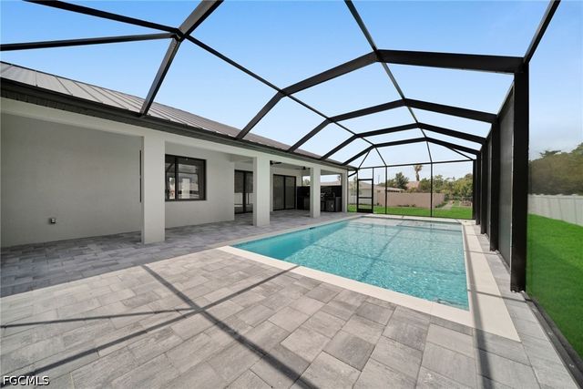 3532 Country Club BLVD, Cape Coral, FL 33904