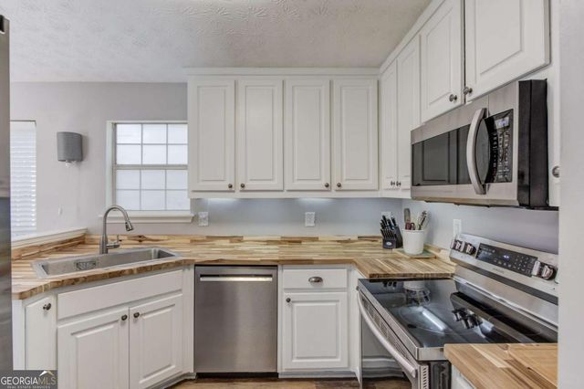 504 Oxford Ridge, Winder, GA 30680