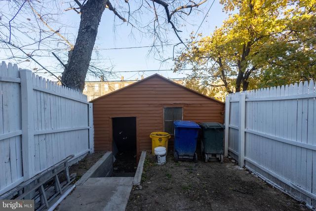 2846 LAKE AVE, Baltimore, MD 21213