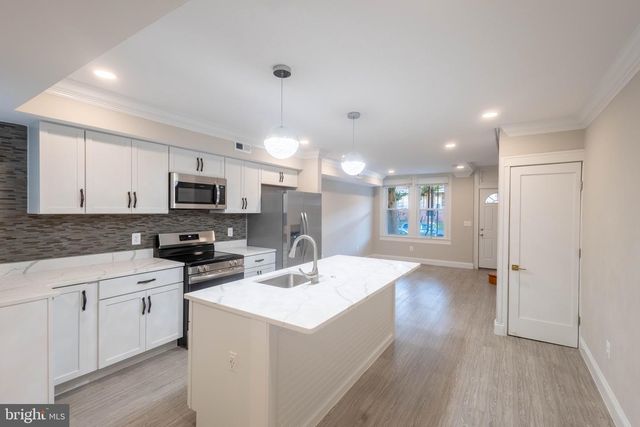 2846 LAKE AVE, Baltimore, MD 21213