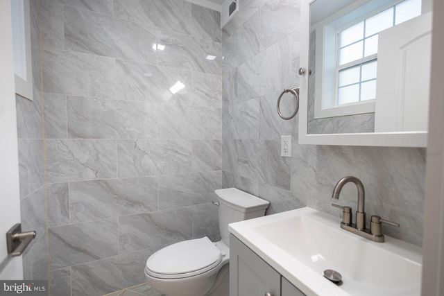 2846 LAKE AVE, Baltimore, MD 21213