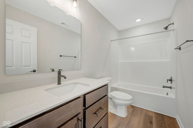 11282 Hobbsbrook Drive, Noblesville, IN 46060