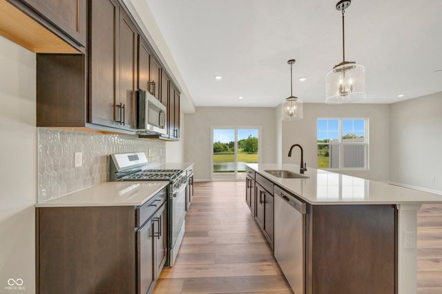 11282 Hobbsbrook Drive, Noblesville, IN 46060