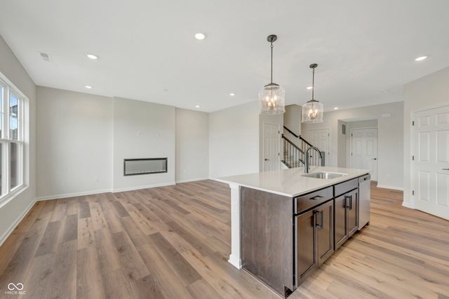 11282 Hobbsbrook Drive, Noblesville, IN 46060