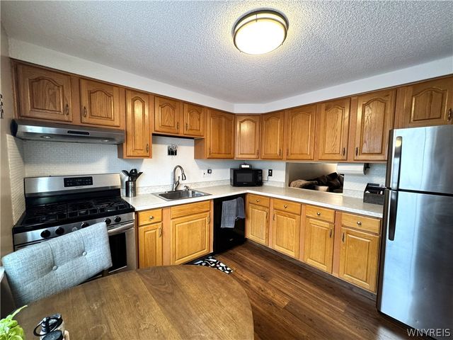 26 Stoneledge Court, Amherst, NY 14221