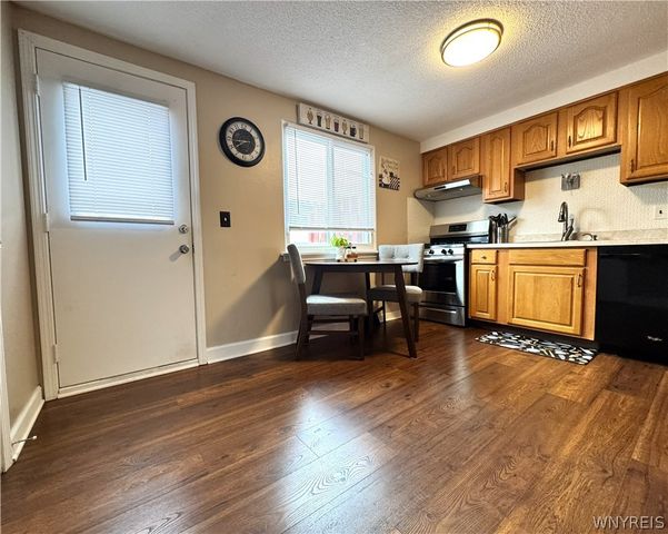 26 Stoneledge Court, Amherst, NY 14221