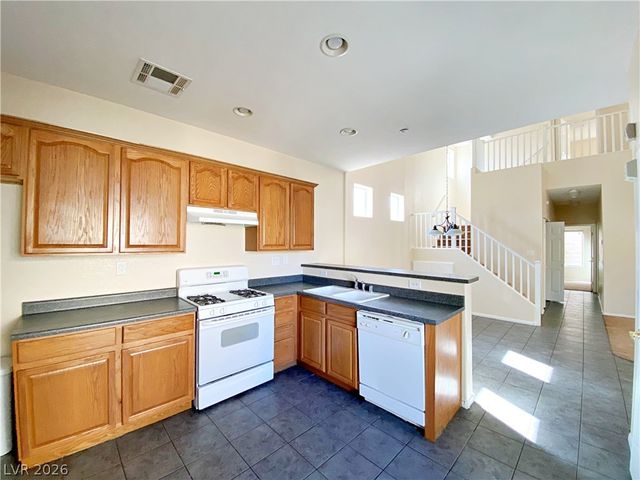 7805 Marbledoe Street, Las Vegas, NV 89149