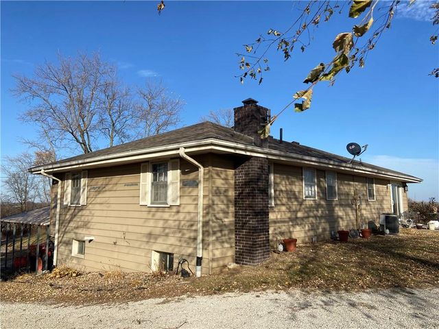 3298 SE Taos Road, Faucett, MO 64448